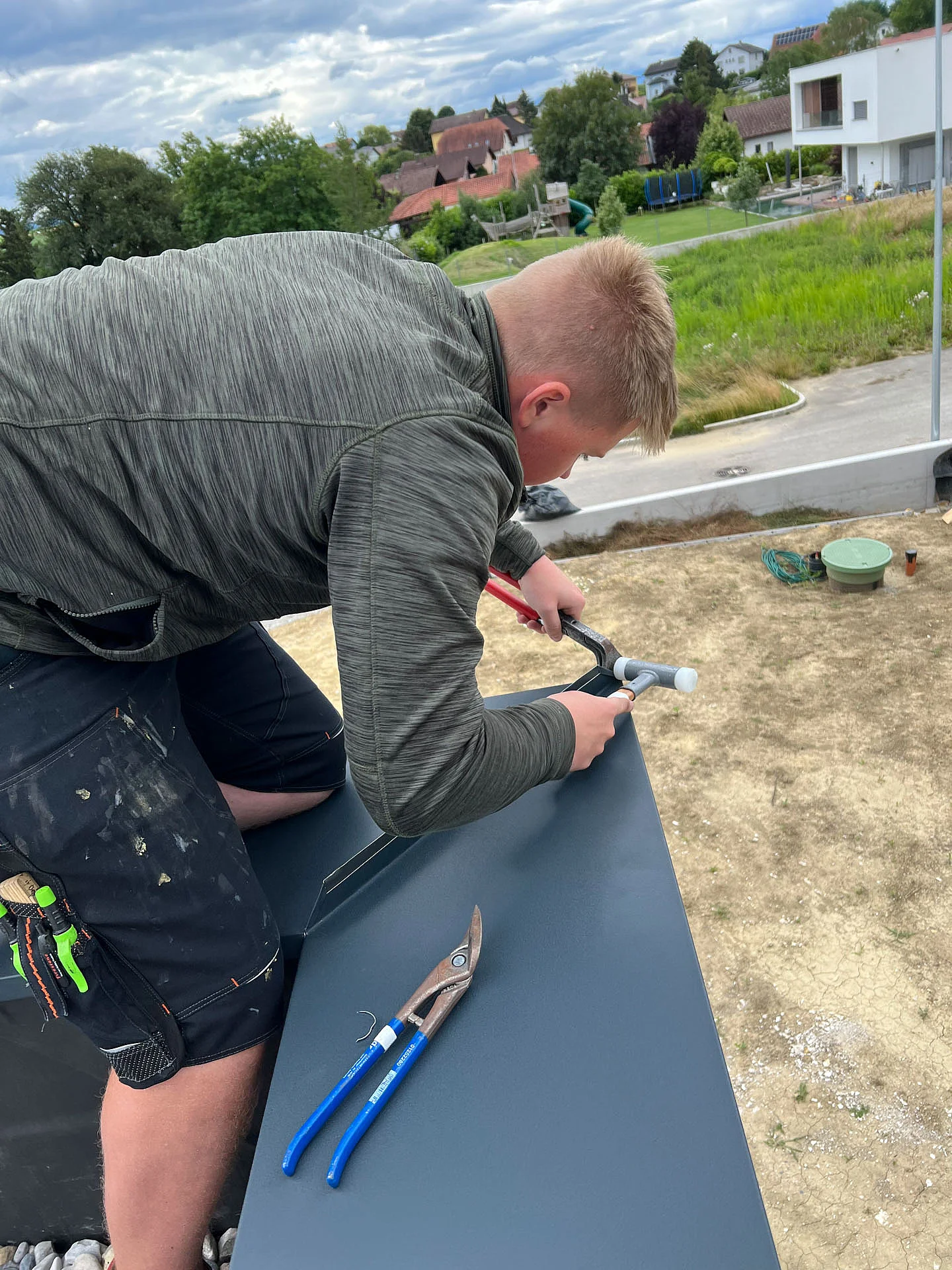 Fachgerechte Reparatur bei Sturmschäden